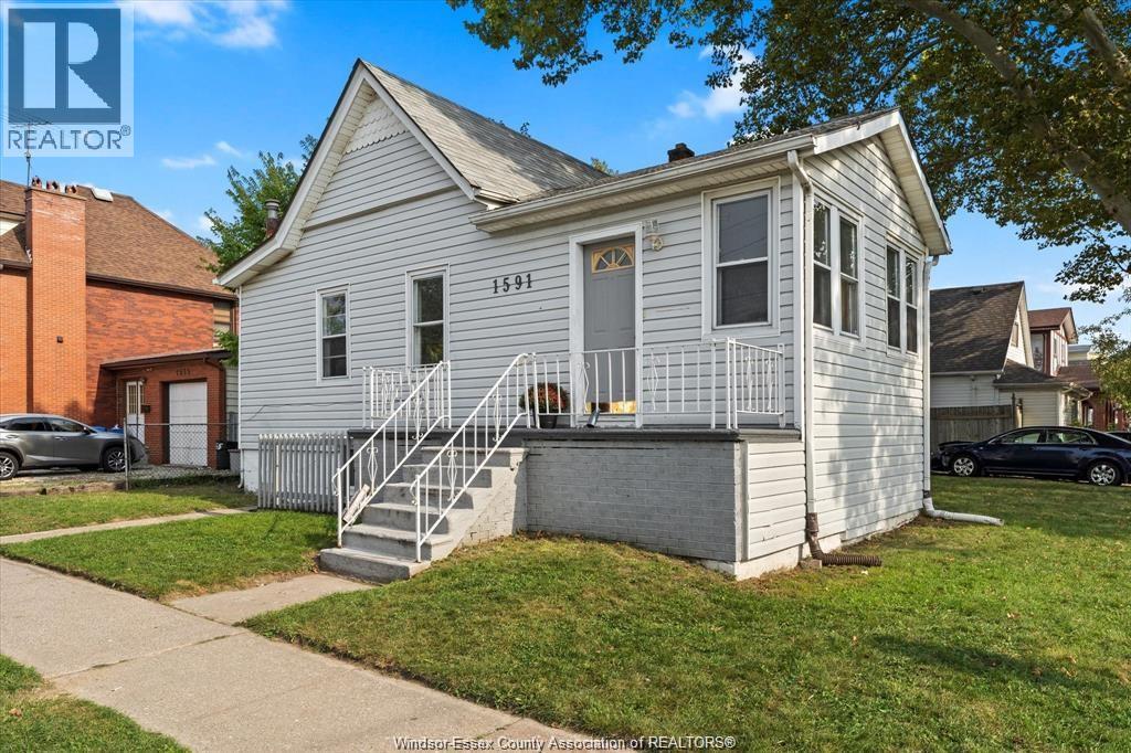 1591 Martindale Street Property Photo 1