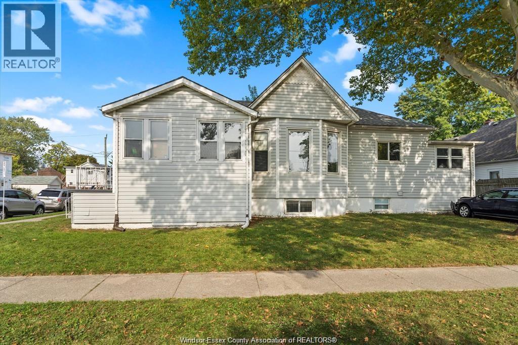 1591 Martindale Street Property Photo 3