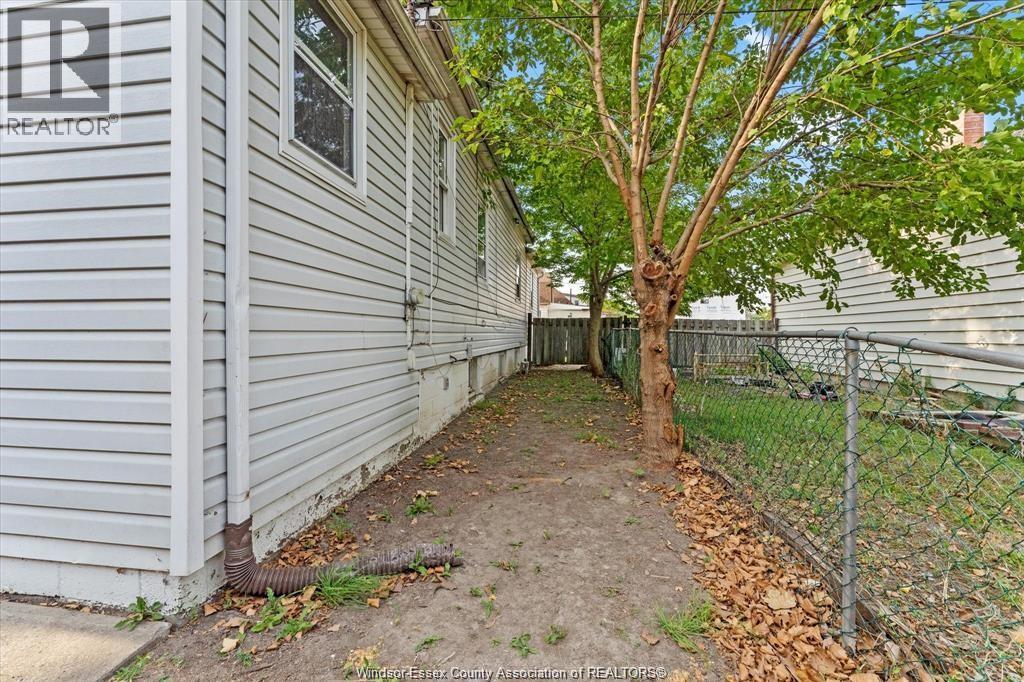 1591 Martindale Street Property Photo 29