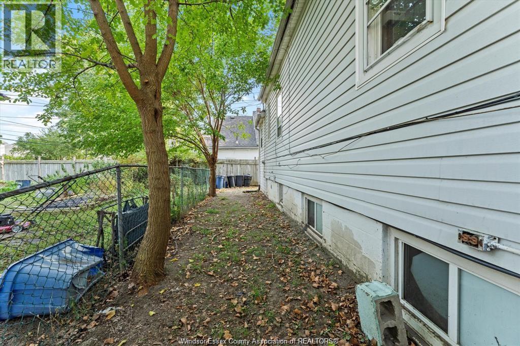 1591 Martindale Street Property Photo 30