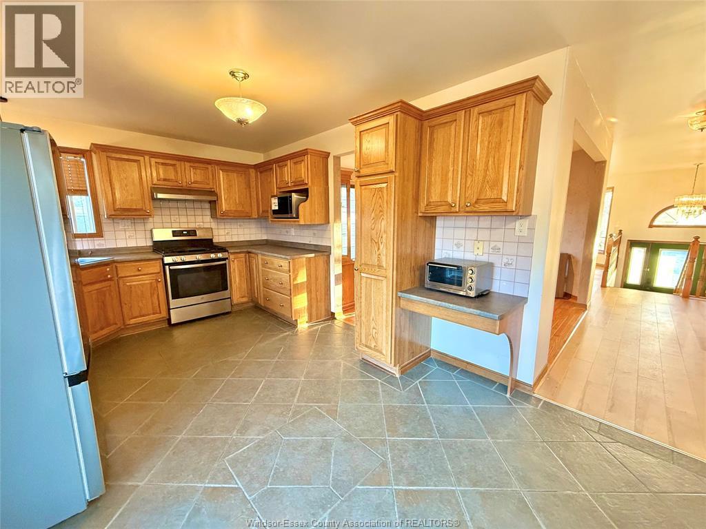 2360 Randolph Property Photo 9