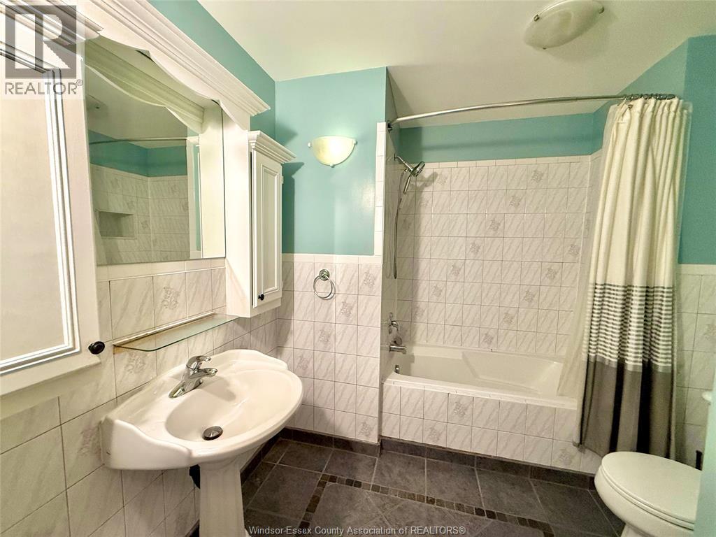 2360 Randolph Property Photo 11