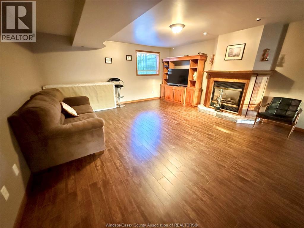 2360 Randolph Property Photo 17