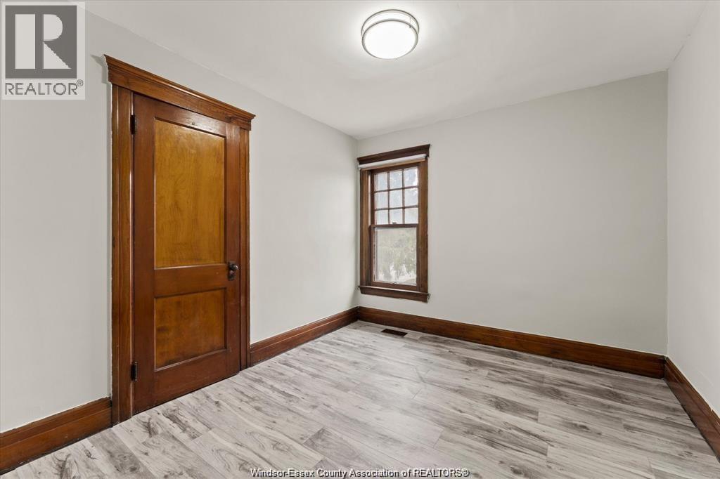 215 Pierre Avenue Property Photo 9