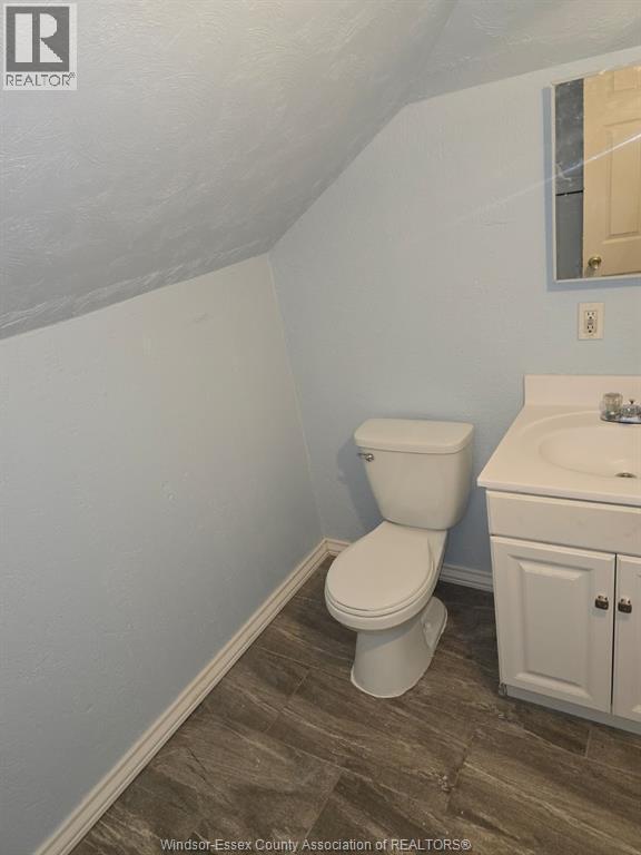 3272 Peter Street Property Photo 7