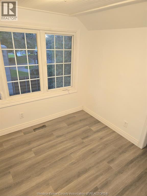 3272 Peter Street Property Photo 9