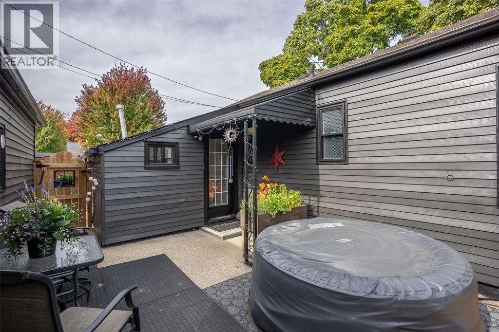 549 Cromwell Street Property Photo 11