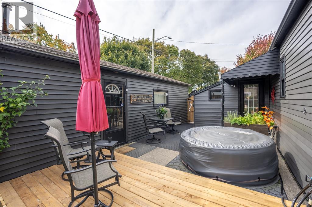 549 Cromwell Street Property Photo 14