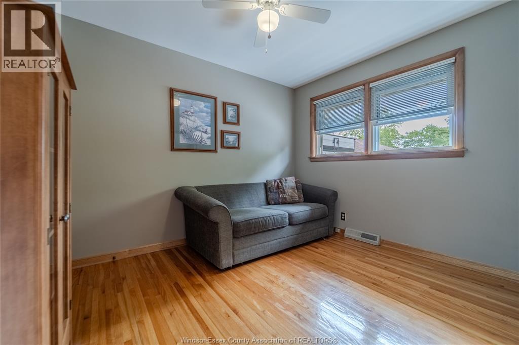 1049 Buckingham Road Property Photo 21