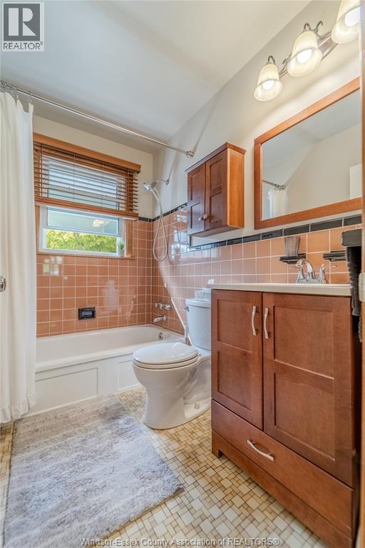 1049 Buckingham Road Property Photo 24