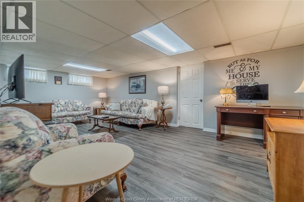 1049 Buckingham Road Property Photo 25