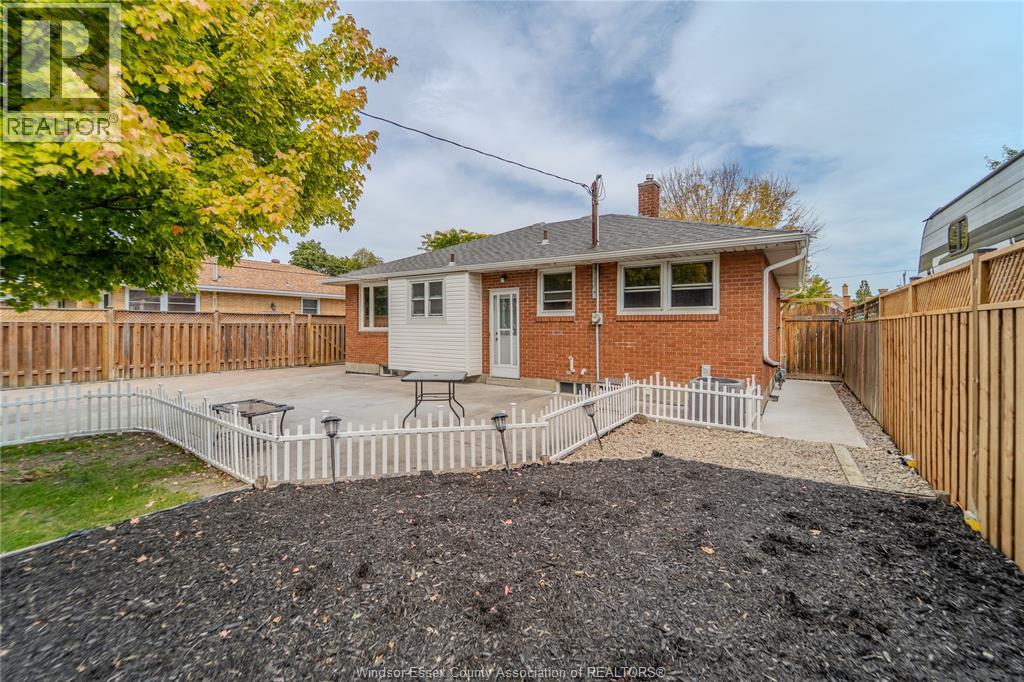 1049 Buckingham Road Property Photo 33