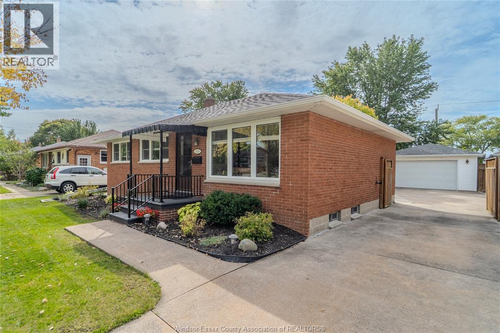 1049 Buckingham Road Property Photo 42
