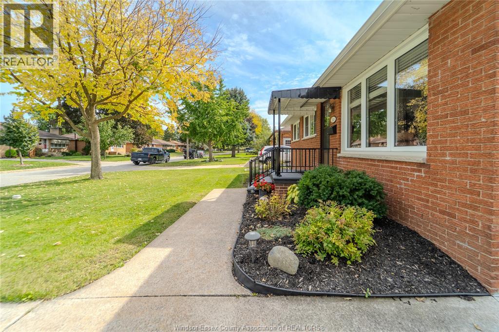 1049 Buckingham Road Property Photo 44
