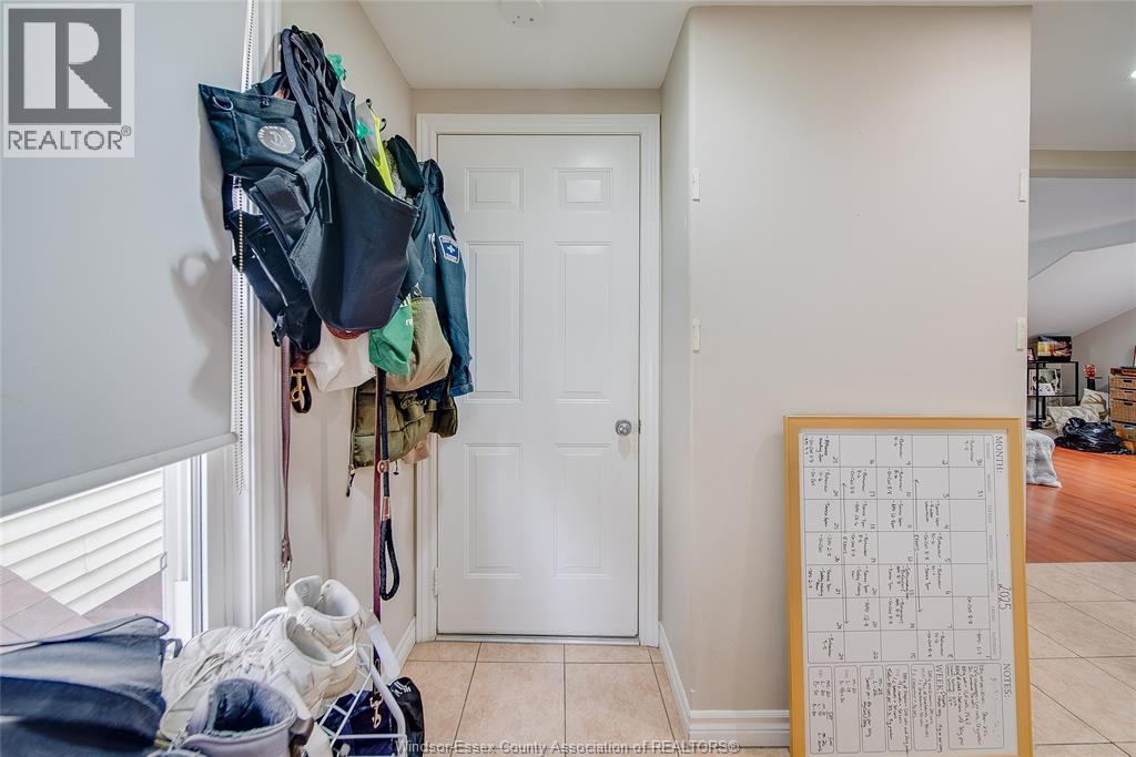 1087 Marentette Property Photo 14