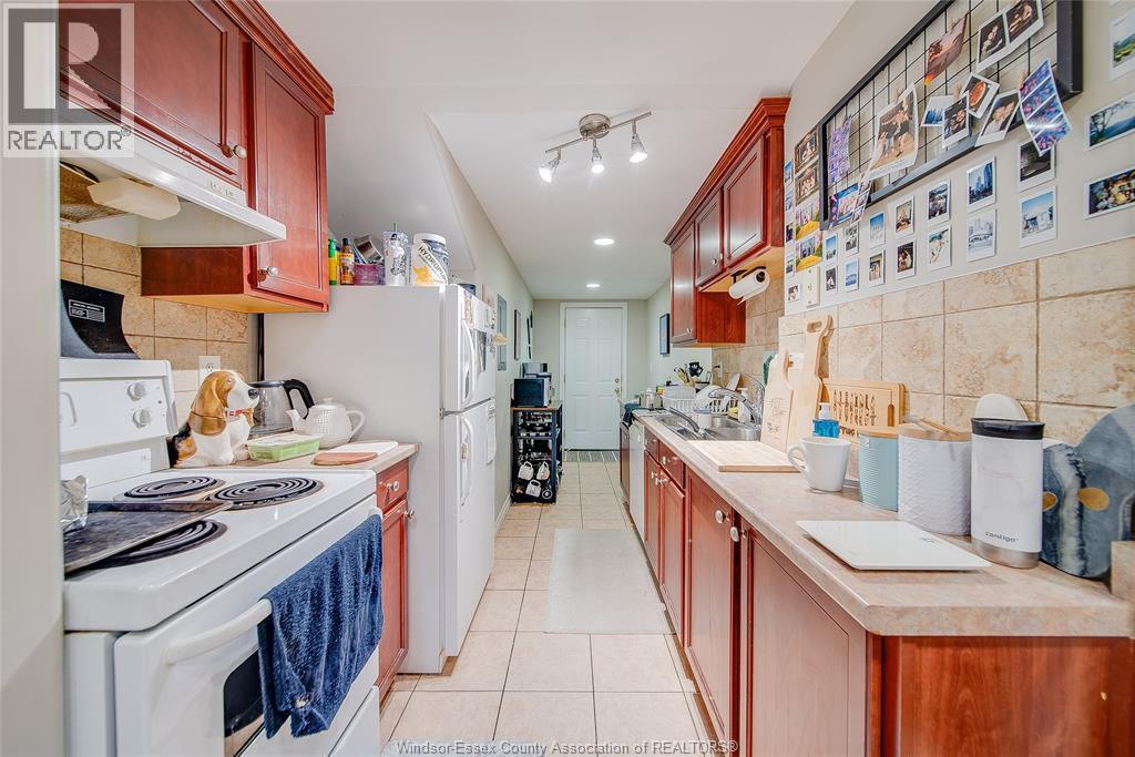 1087 Marentette Property Photo 17