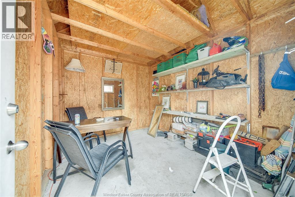 1087 Marentette Property Photo 26