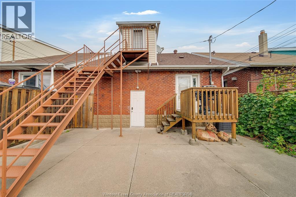 1087 Marentette Property Photo 29