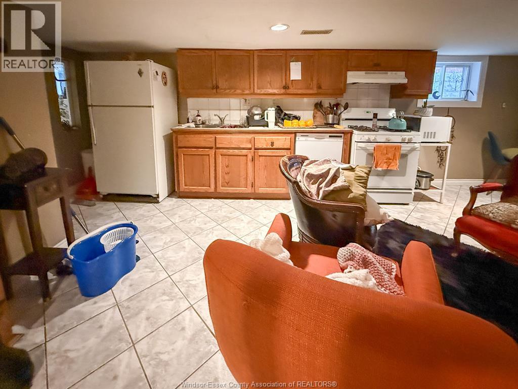 1087 Marentette Property Photo 38