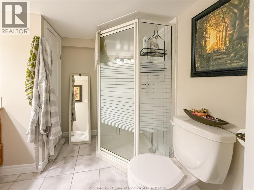 1087 Marentette Property Photo 41