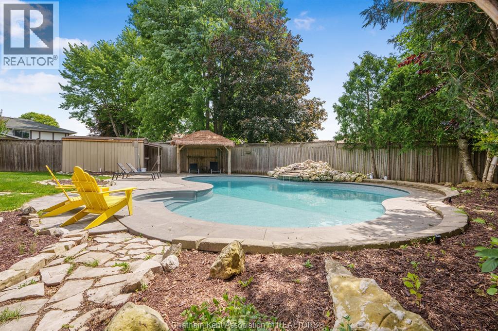 74 University Drive Property Photo 40