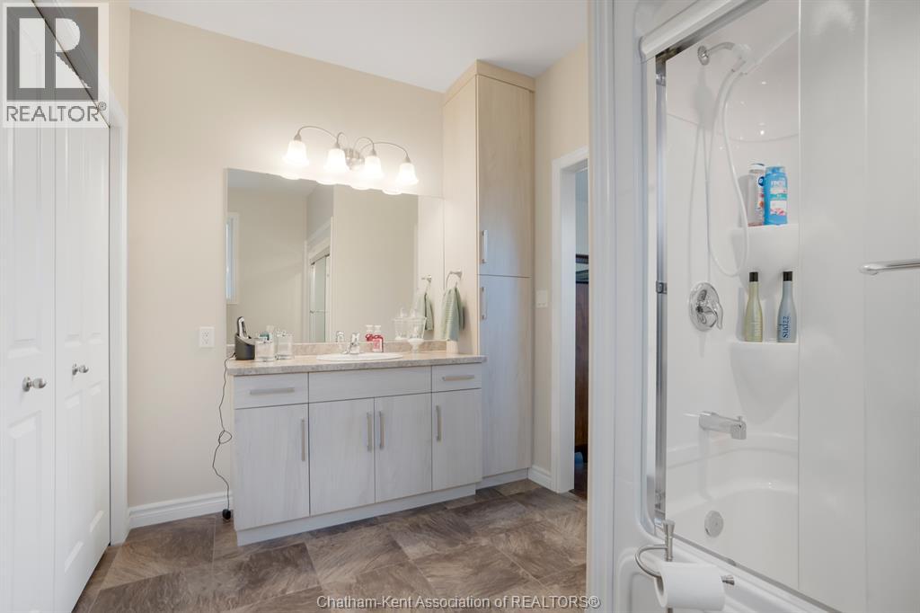 117 Cottage Place Property Photo 20