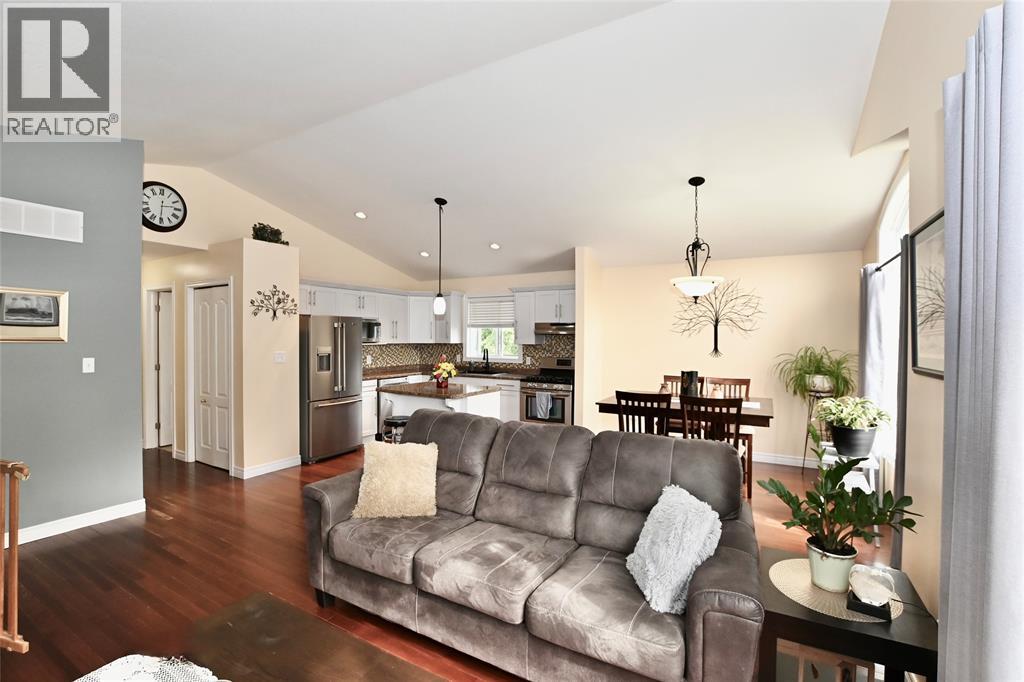 196 Fane Street Property Photo 16