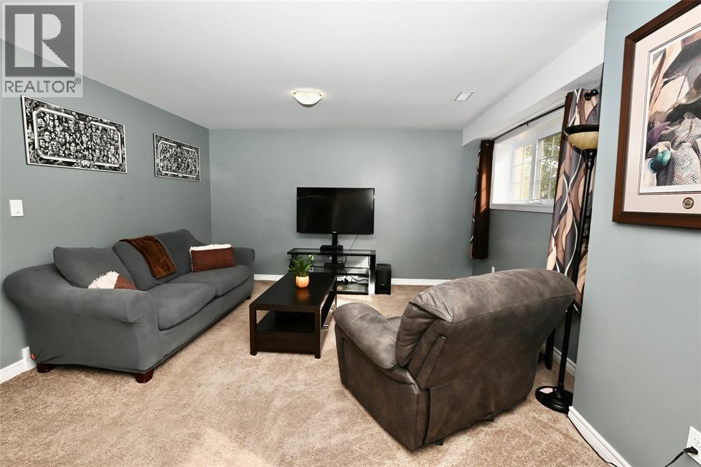 196 Fane Street Property Photo 29