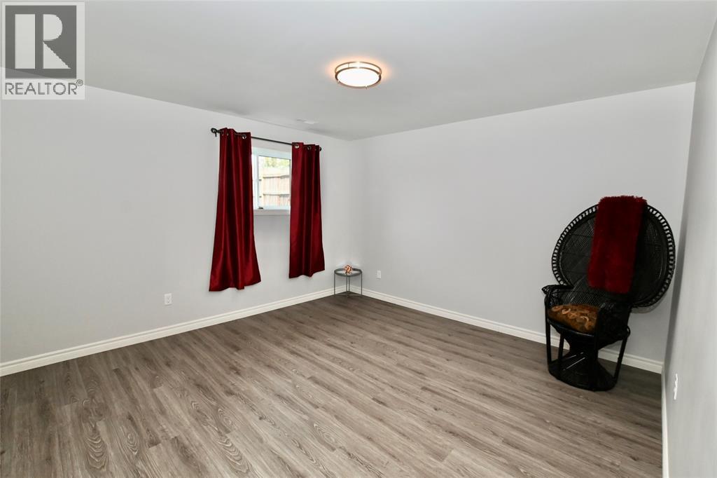 196 Fane Street Property Photo 31