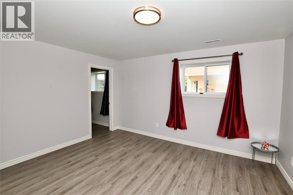 196 Fane Street Property Photo 33