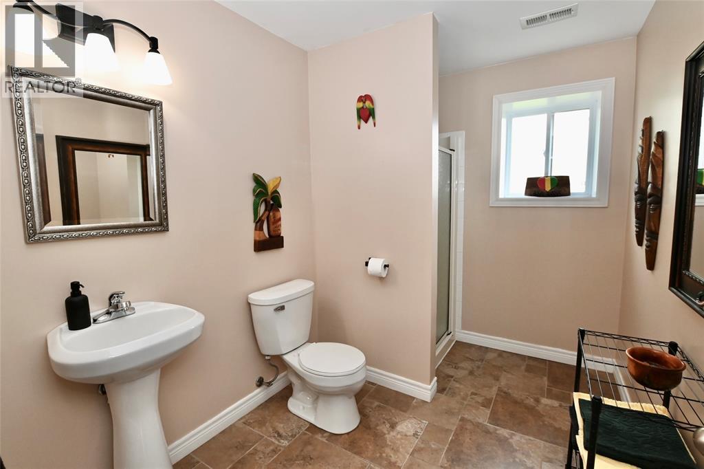 196 Fane Street Property Photo 34