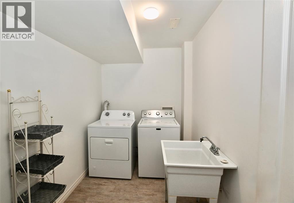 196 Fane Street Property Photo 35