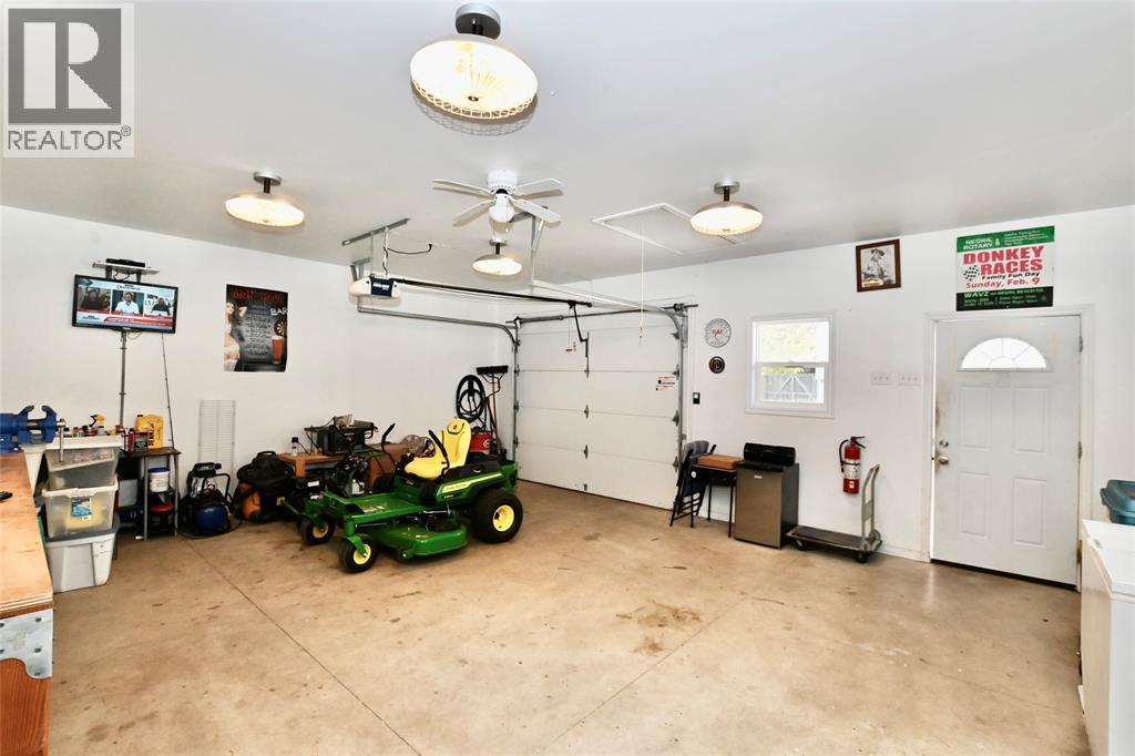 196 Fane Street Property Photo 41
