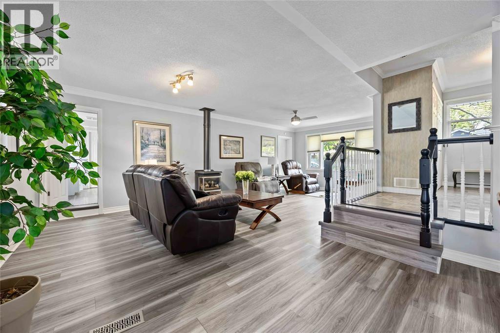 1242 Marcin Road Property Photo 16