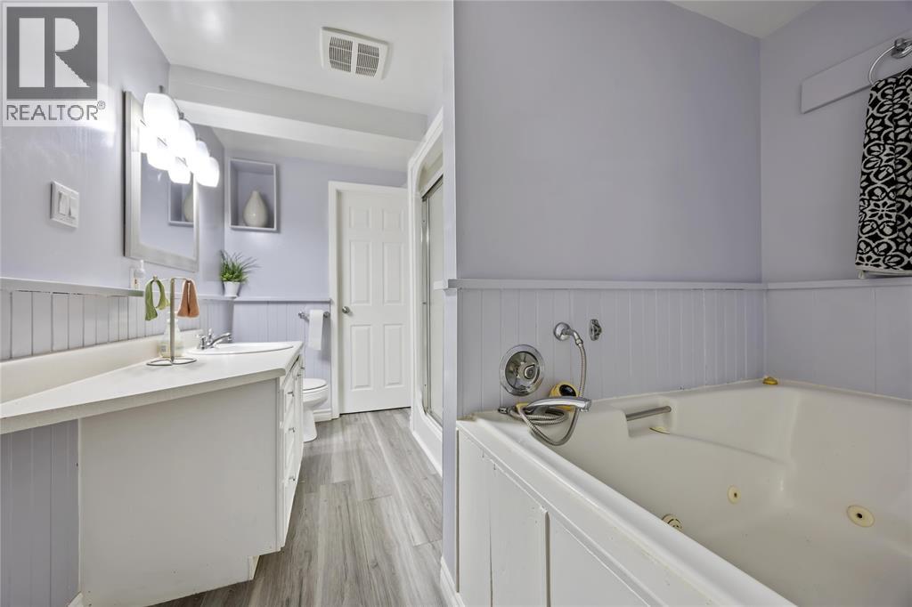 1242 Marcin Road Property Photo 30