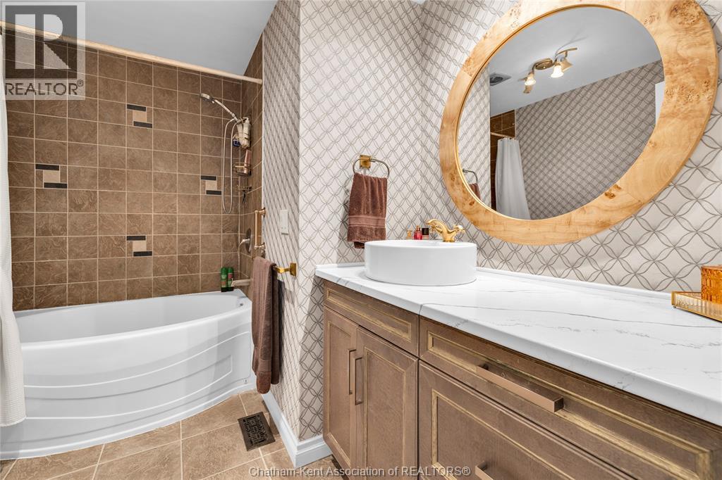 4979 Lambton Line Property Photo 16