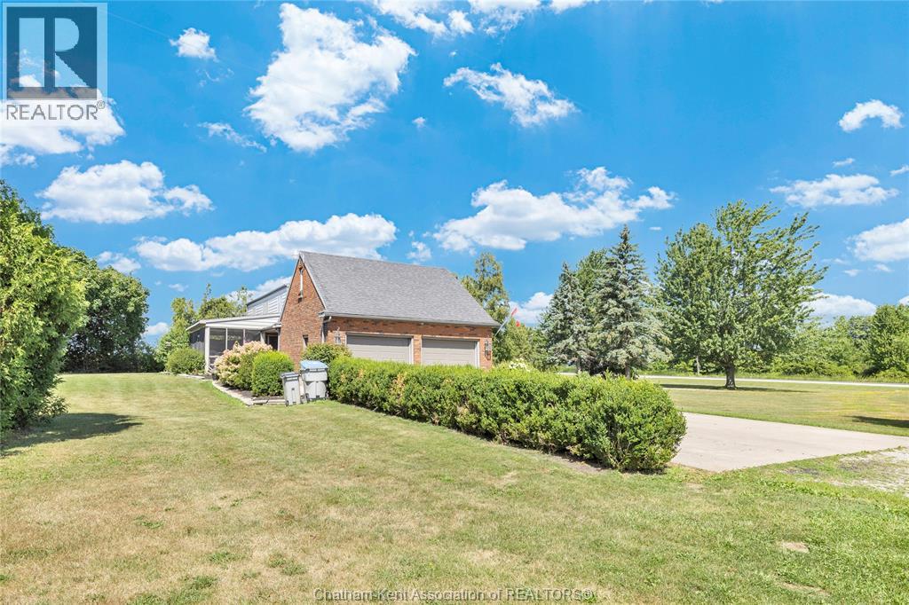 4979 Lambton Line Property Photo 39