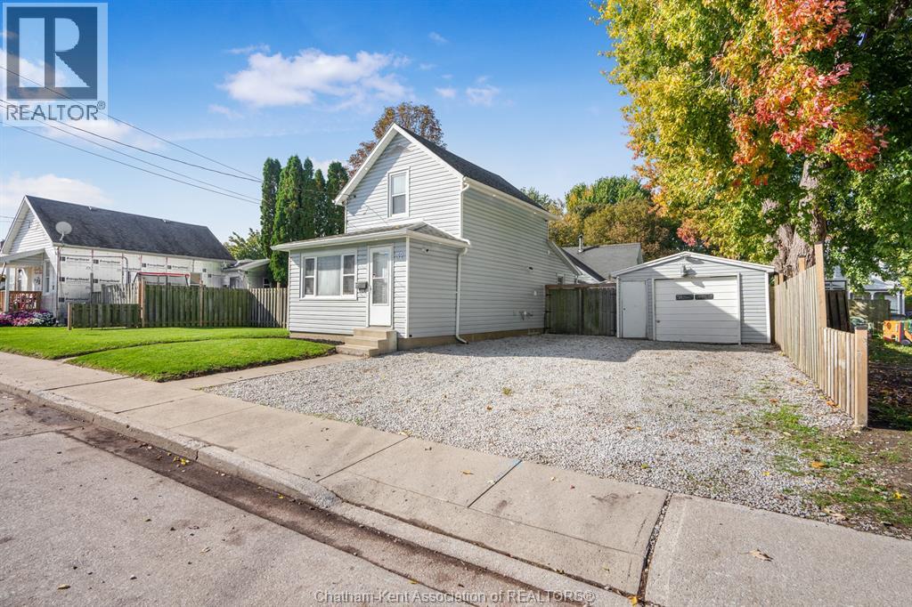 32 Foster Street Property Photo 4
