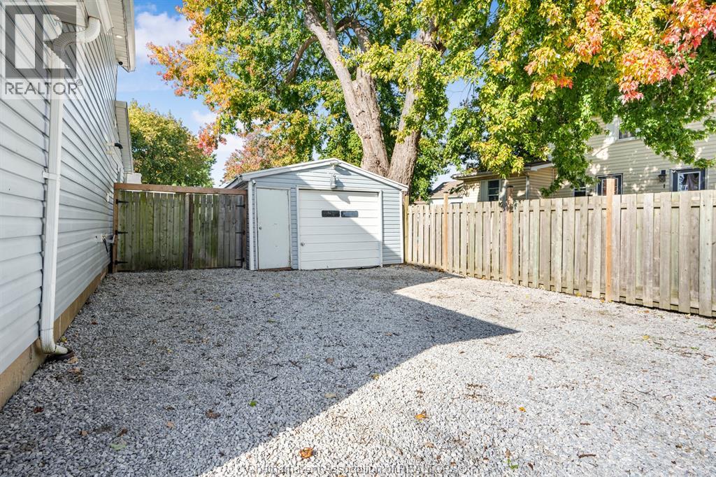 32 Foster Street Property Photo 5