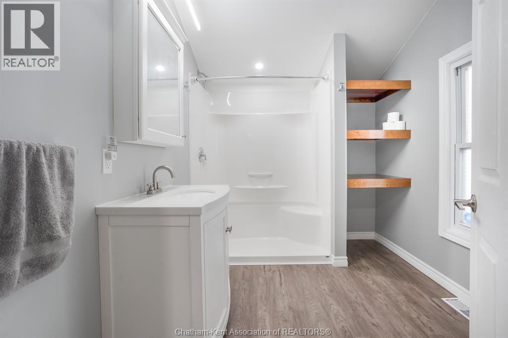 32 Foster Street Property Photo 20