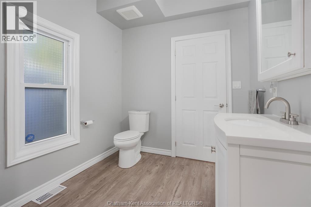 32 Foster Street Property Photo 21