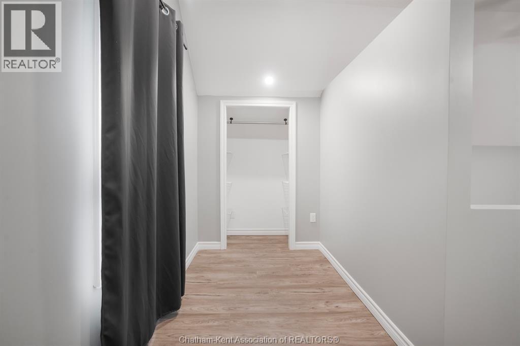 32 Foster Street Property Photo 28