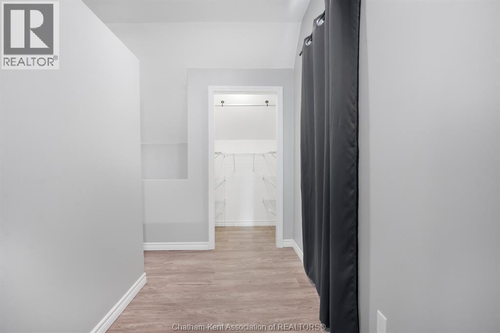32 Foster Street Property Photo 29