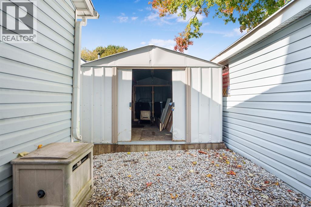 32 Foster Street Property Photo 30