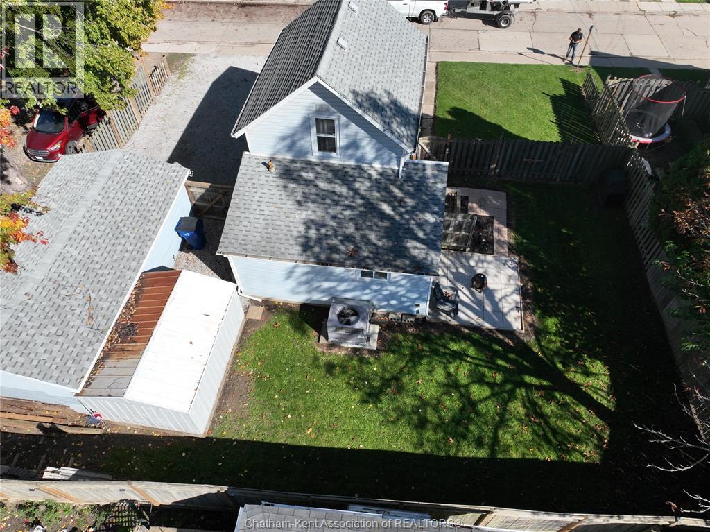 32 Foster Street Property Photo 35