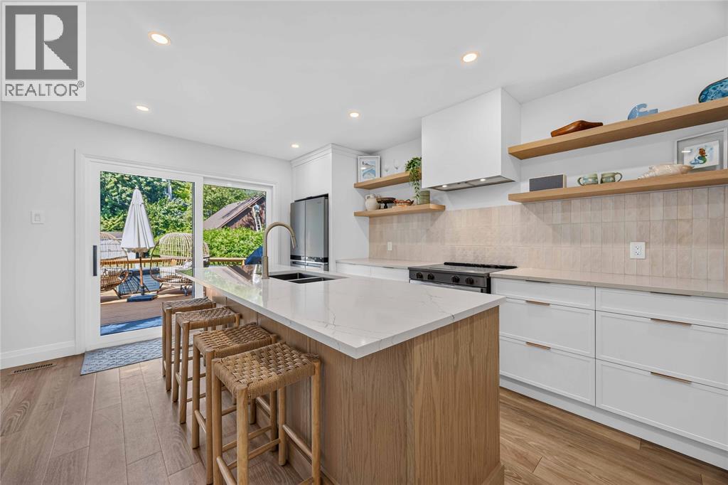 2468 Hamilton Road Property Photo 4