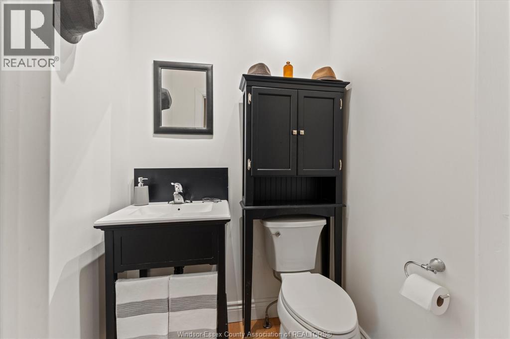 786 Monmouth Property Photo 17