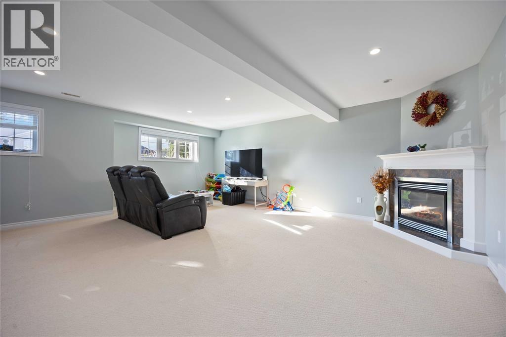 682 Bentinck Drive Property Photo 16
