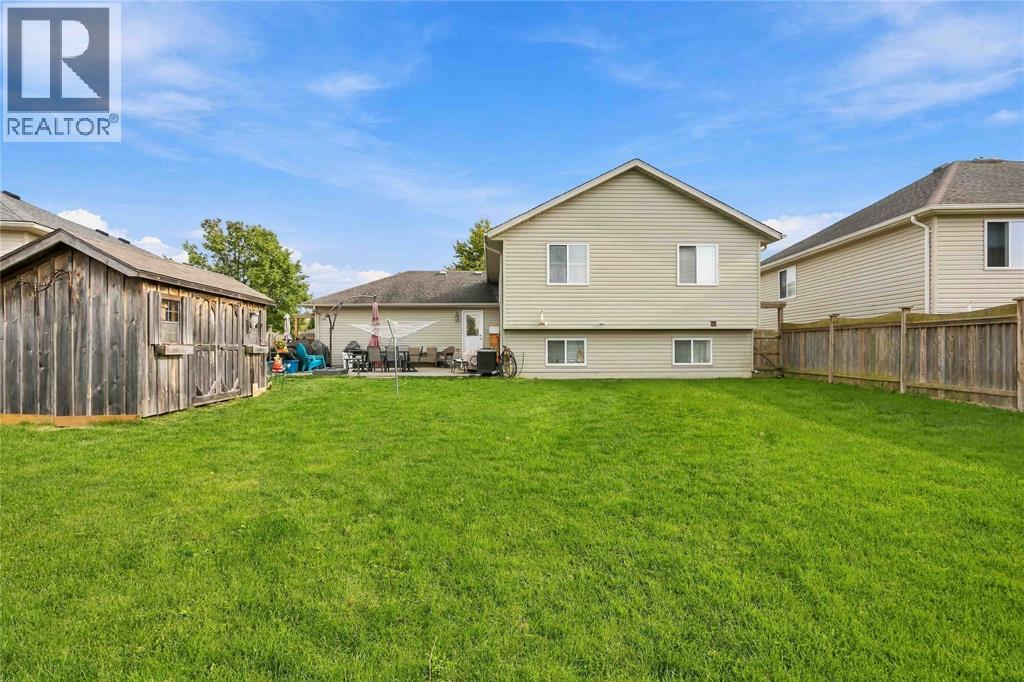 682 Bentinck Drive Property Photo 24