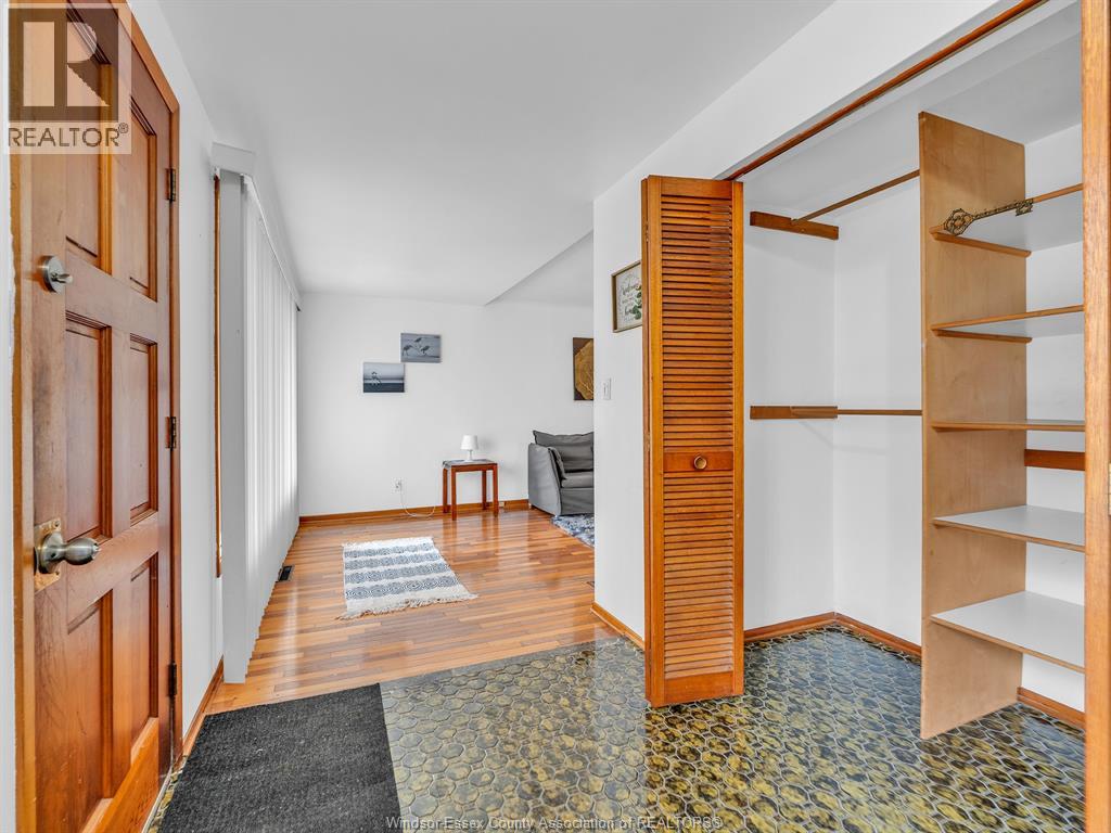 306 Foch Property Photo 5